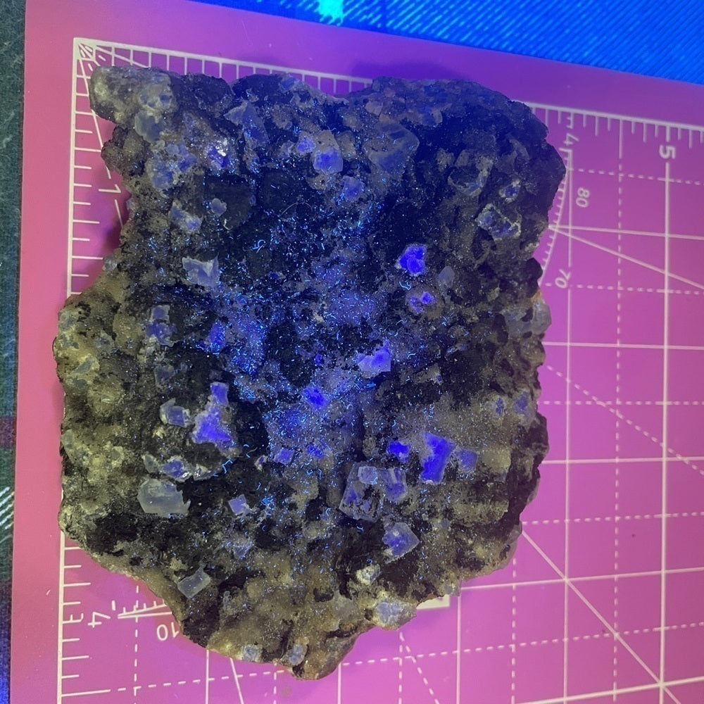 BLACK AND BLUE- stunning bright blue baby cubic formation- 4”x4” UV reactive