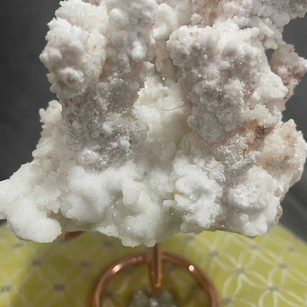 STUNNING CORAL REEF LIKE - white HYDROZINCITE 6”x4” STRONG GREEN UV