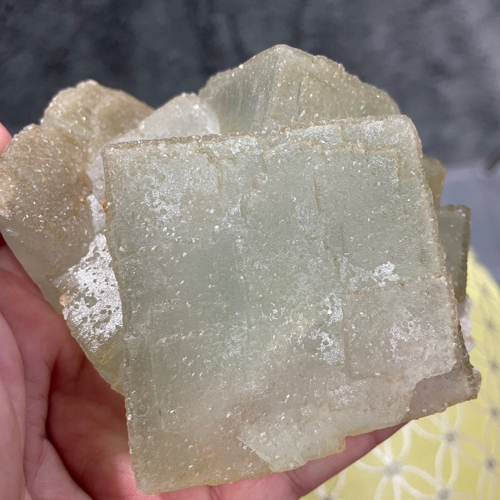 2” FLUORITE CUBE FORMATIONS/ NO ROCK SPARKLING SUGAR COVERED 4”x4” STRONG UV