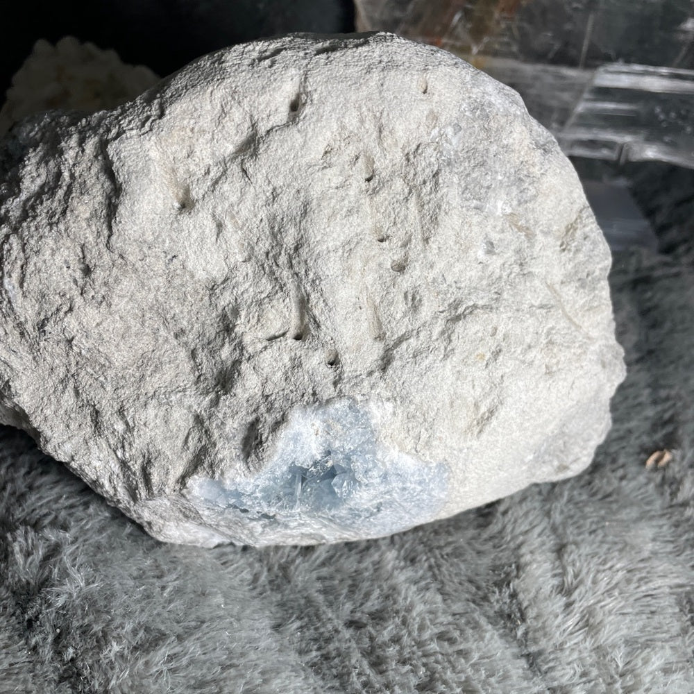 Raw natural crystal specimen HUGE CELESTITE 7.4 LBS - 3.2 KGS