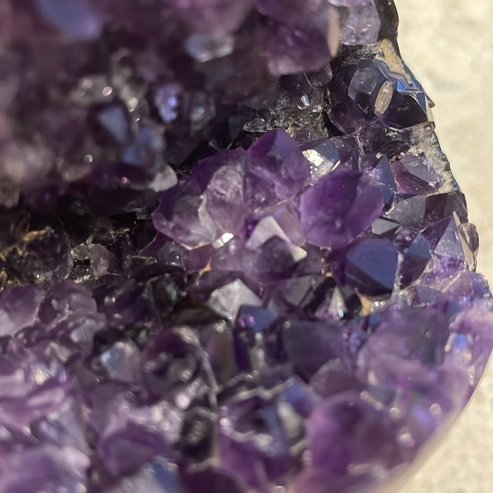 Raw crystal/ amethyst cluster deep purple large teeth 3/4 sphere 3” “Pac-Man”