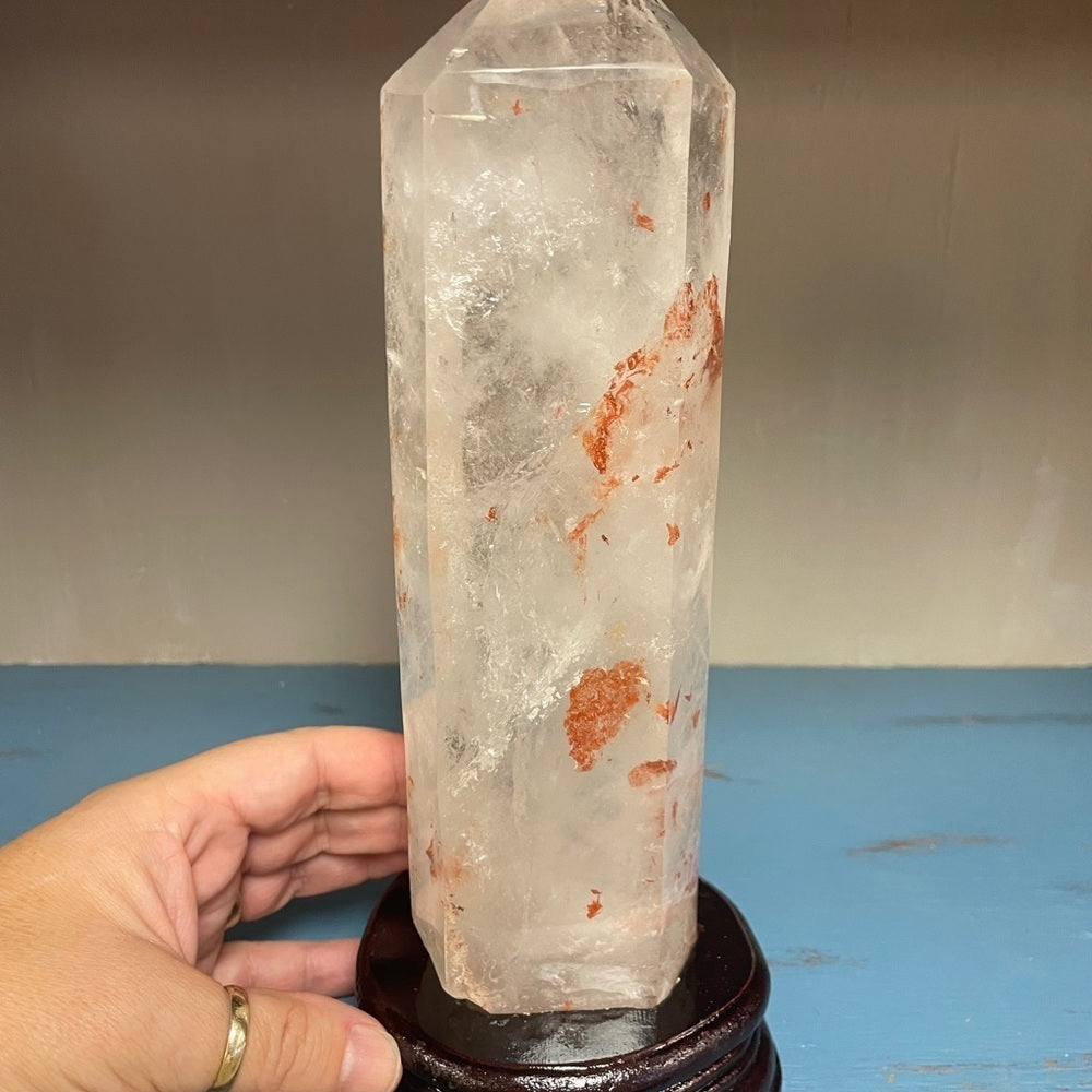 HQ 8”TALL-3.3LBS CLEAR QUARTZ TOWER W/ ROSE QUARTZ INCLUSIONS