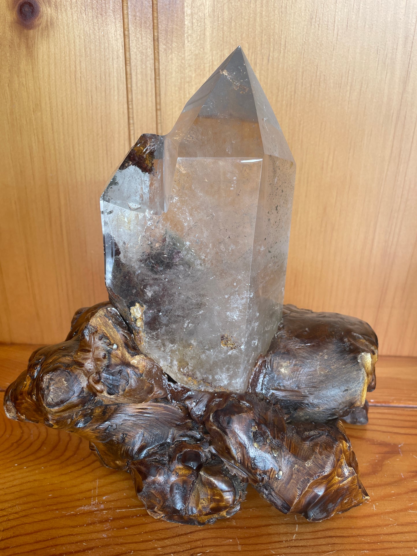 Natural Garden Quartz W/ Custom Stand