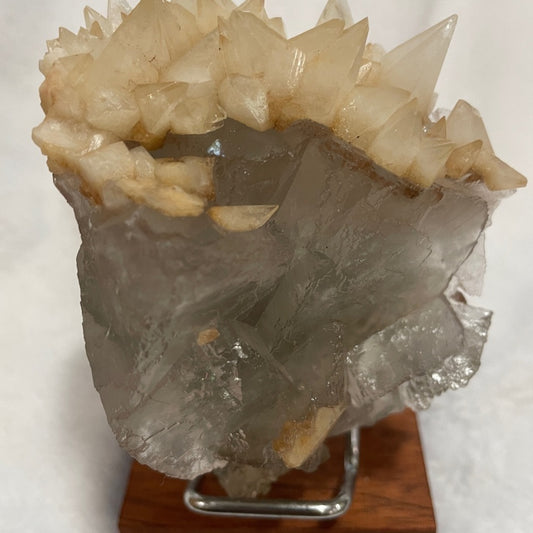 WOWZA- 4”x3”yellow dog tooth calcite- stunning babyblue fluorite STRONG GREEN UV
