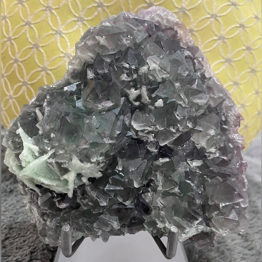 STUNNING RAINBOW FLUORITE 5”x5” GREEN AND PURPLE COLORING-UNIQUE STRUCTURE