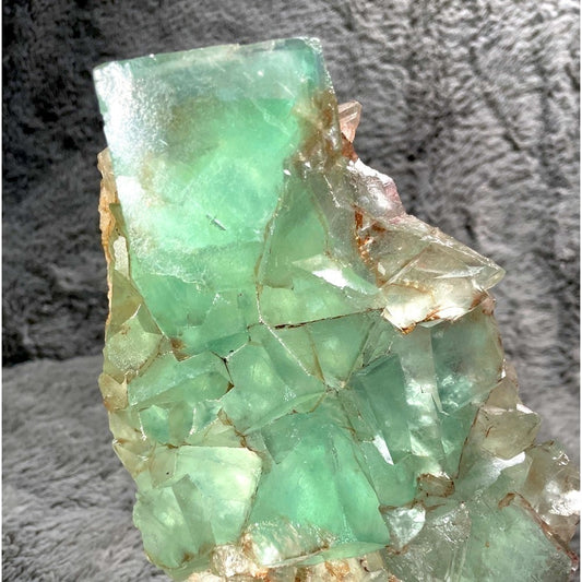 Raw crystal- XL CUBIC GREEN FLUORITE w/ STRONG PURPLE UV! 6”x5”x3”- 2” xl cube