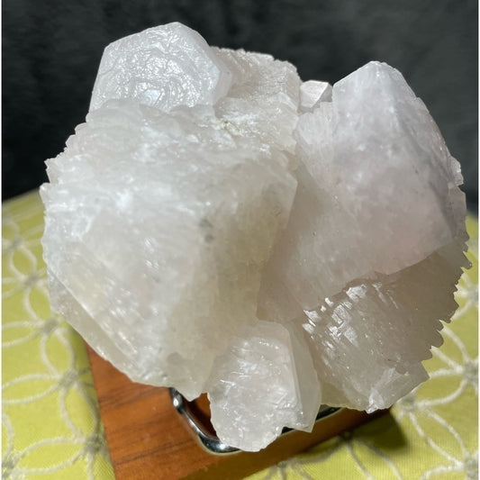RAW CRYSTAL- PINK CALCITE CLUSTER- HOT RED UV REACTION 3”x3” spiritual energy