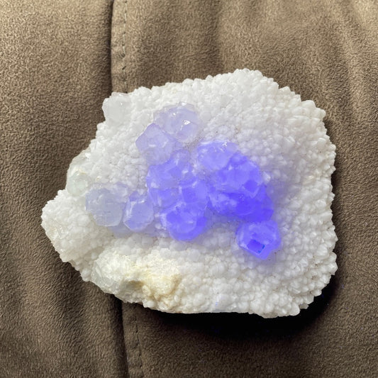 RAW CRYSTAL CLUSTER - GREEN FLUORITE sugar calcite with- STRONG-purple UV 4”x3”