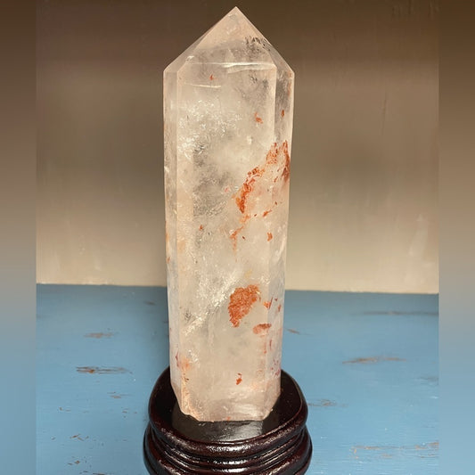 HQ 8”TALL-3.3LBS CLEAR QUARTZ TOWER W/ ROSE QUARTZ INCLUSIONS