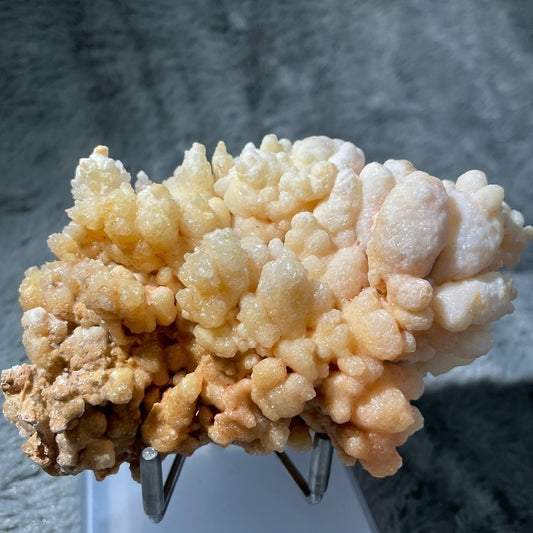 Flower calcite cluster