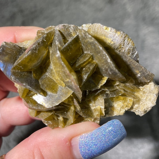 Crystal cluster- green paddle calcite