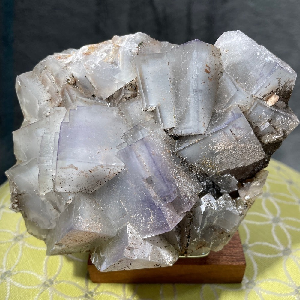 WINDOWS IN WINDOWS FLUORITE? Amazing grey/purple fluorite TRANSLUCENT CUBES