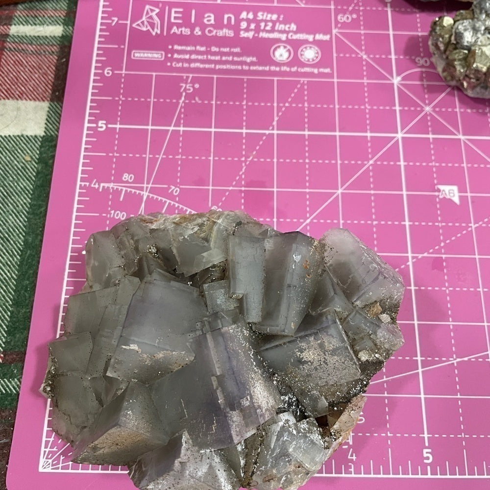 WINDOWS IN WINDOWS FLUORITE? Amazing grey/purple fluorite TRANSLUCENT CUBES
