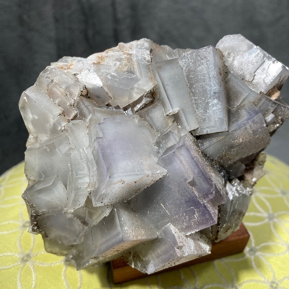 WINDOWS IN WINDOWS FLUORITE? Amazing grey/purple fluorite TRANSLUCENT CUBES