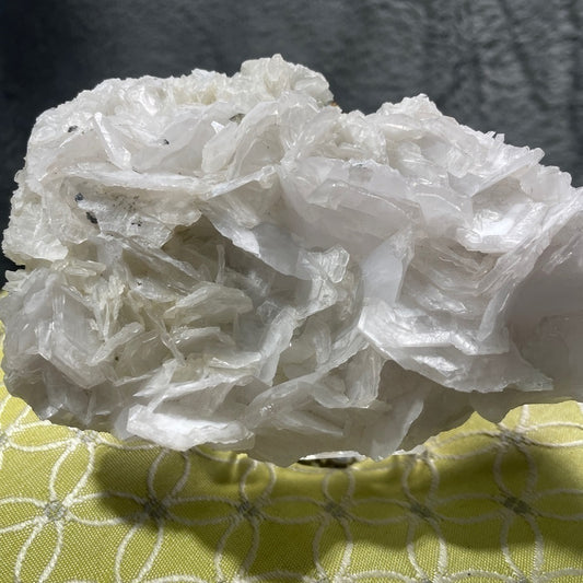 Raw crystal cluster- genuine PADDLE CALCITE PINK UV REACTION! 5”x3” unique gifts